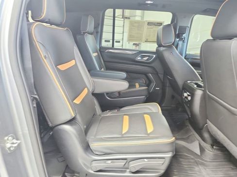 Used 2023 GMC Yukon XL AT4 AWD/4WD image 42