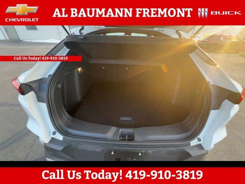 Used 2025 Buick Envista Preferred w/ Convenience I Package image 10