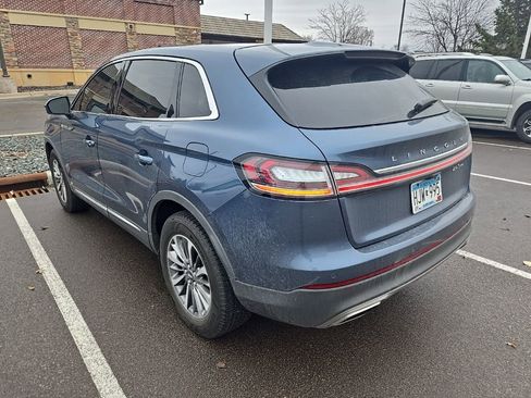 Used 2019 Lincoln Nautilus Select image 6