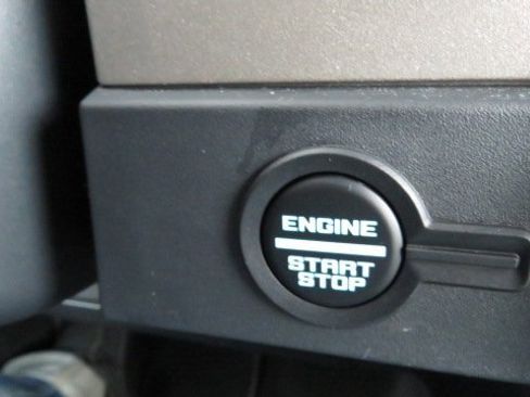 Used 2025 Ford Bronco Outer Banks image 21