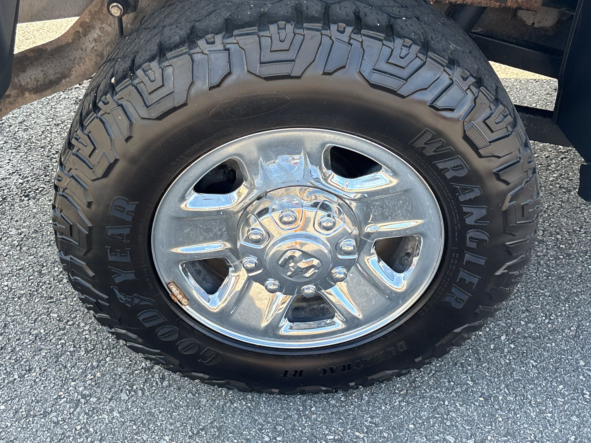 Used 2022 RAM 2500 Tradesman w/ Chrome Appearance Group AWD/4WD image 27