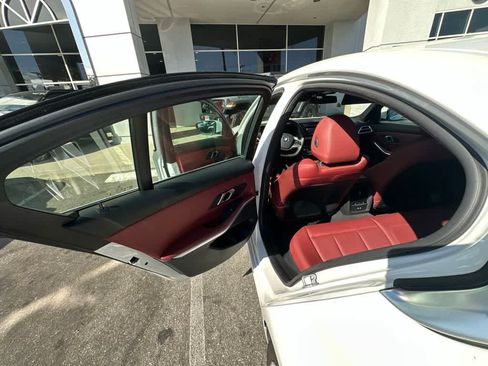 Used 2025 BMW 330i Sedan RWD image 9