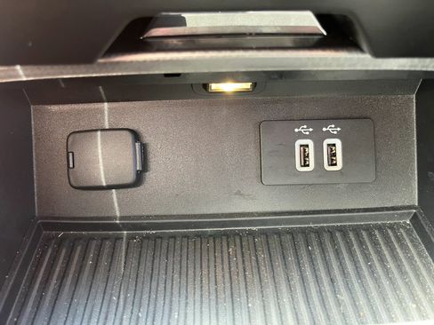 Used 2016 Ford F150 XLT w/ Equipment Group 302A Luxury image 31