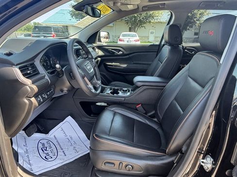 Used 2022 GMC Acadia AT4 w/ Technology Package AWD/4WD image 10
