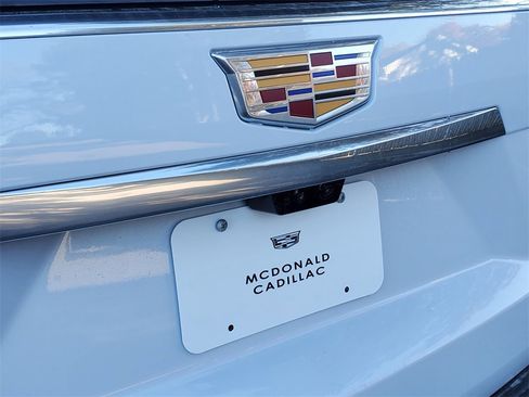 New 2026 Cadillac Escalade Luxury w/ LPO, Floor Liner Package image 37