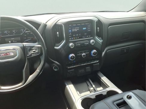 Certified 2021 GMC Sierra 2500 AT4 w/ AT4 Preferred Package AWD/4WD image 7