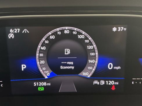 Used 2022 Volkswagen Jetta SE w/ Panoramic Sunroof Package image 33