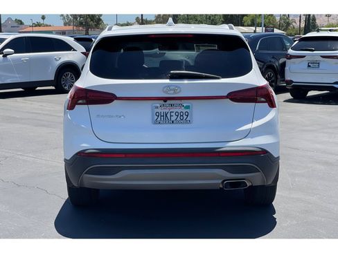 Used 2023 Hyundai Santa Fe SE FWD image 4