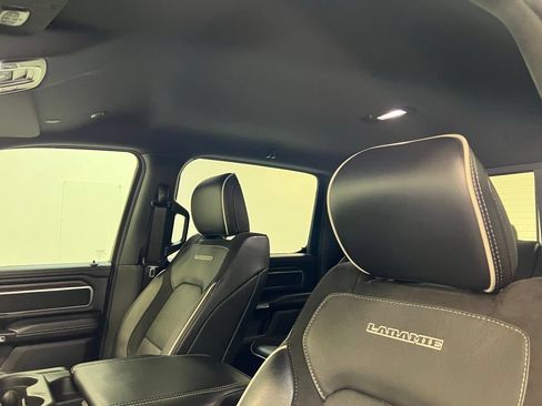 Used 2025 RAM 1500 Laramie AWD/4WD image 16