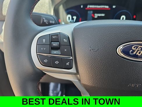 New 2026 Ford Explorer Active RWD image 18