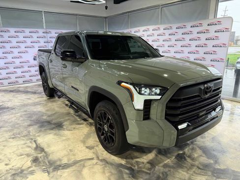 Used 2024 Toyota Tundra Limited AWD/4WD image 6