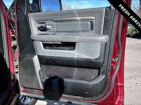 Used 2016 RAM 1500 Big Horn w/ Luxury Group image 27