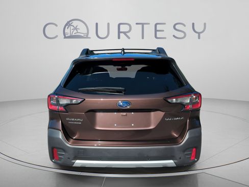 Used 2022 Subaru Outback Limited AWD/4WD image 6