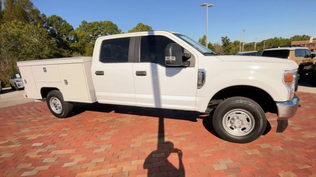 Used 2022 Ford F250 XL w/ Power Equipment Group AWD/4WD image 3