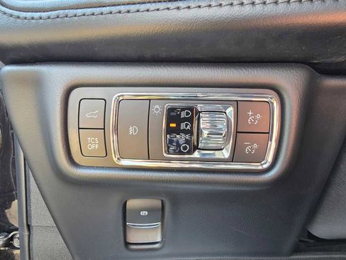 Used 2022 Lincoln Nautilus Reserve w/ Equipment Group 202A image 20