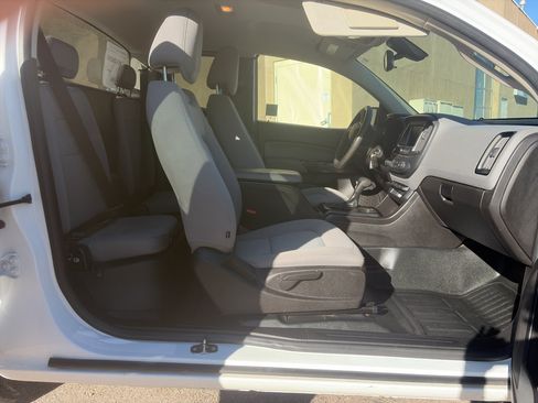 Used 2017 Chevrolet Colorado W/T w/ WT Convenience Package RWD image 26