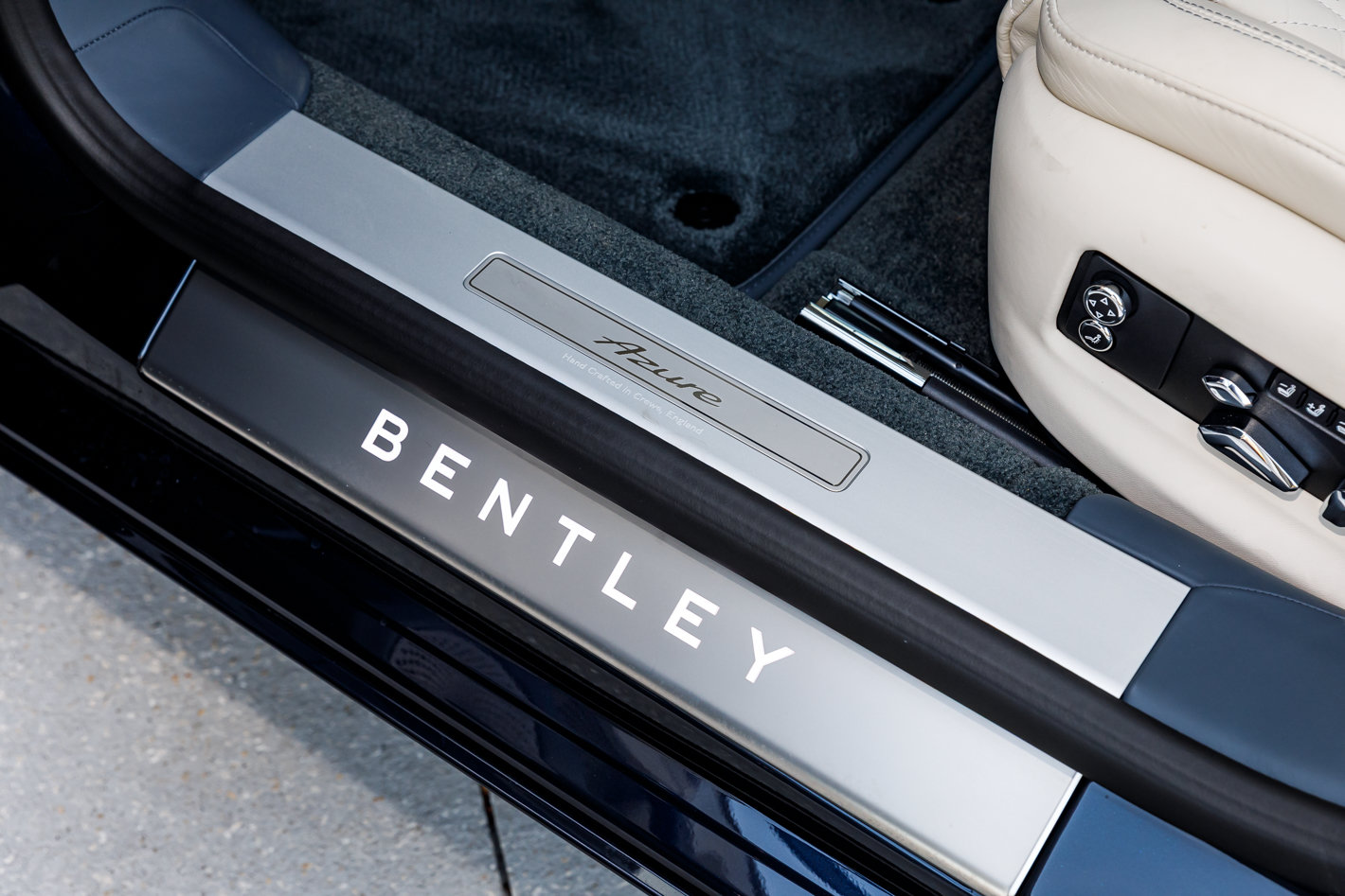 Used 2026 Bentley Flying Spur Azure AWD/4WD image 27