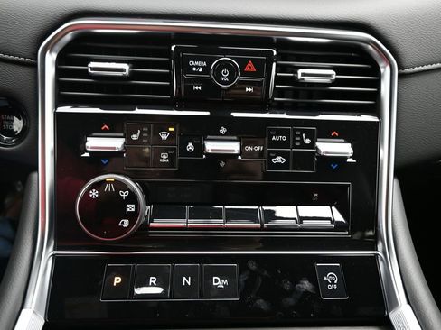 New 2026 Nissan Armada SL image 17