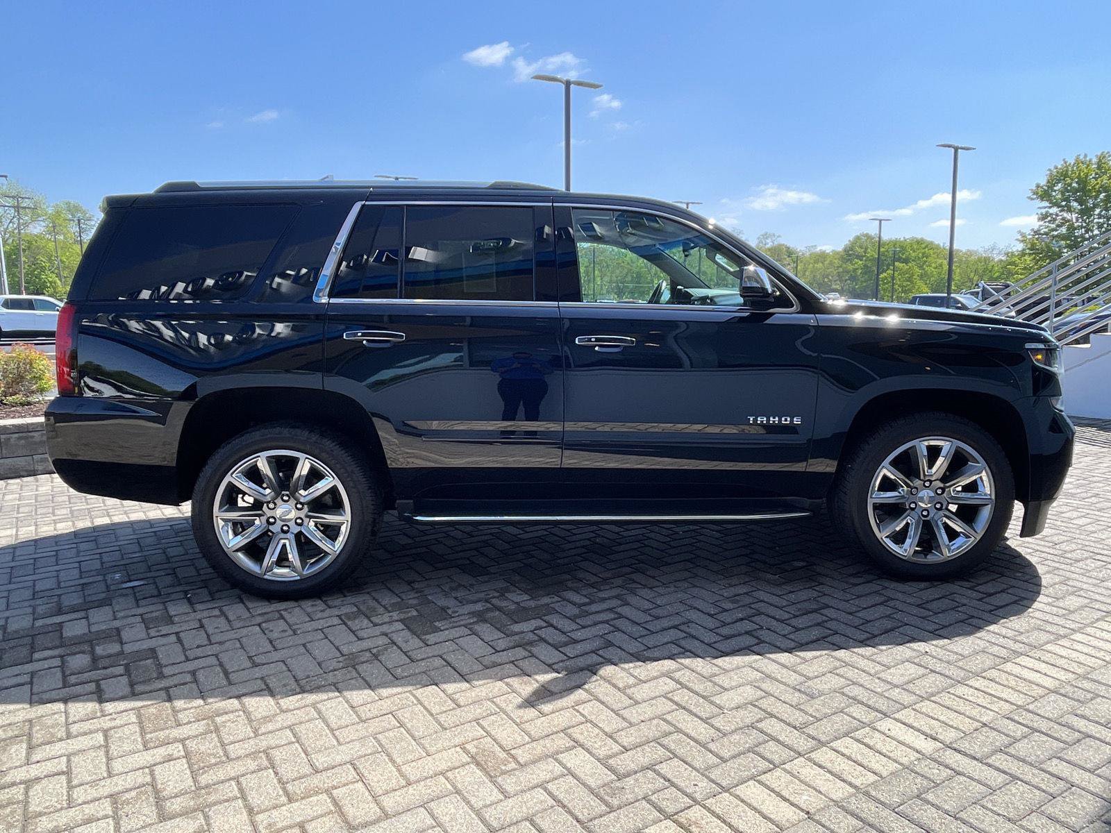 Used 2020 Chevrolet Tahoe Premier AWD/4WD image 6