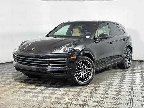 Used 2022 Porsche Cayenne Platinum Edition image 1