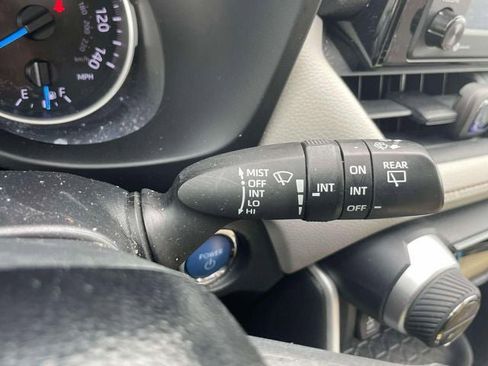 Used 2021 Toyota RAV4 XLE w/ Convenience Package image 25