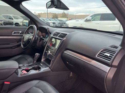 Used 2018 Ford Explorer Sport w/ Equipment Group 401A image 22