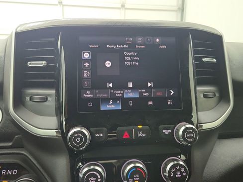 New 2026 RAM 1500 Express AWD/4WD image 23