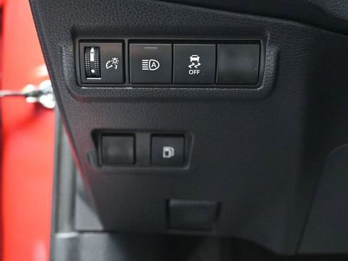 Certified 2024 Toyota Corolla Cross SE image 21