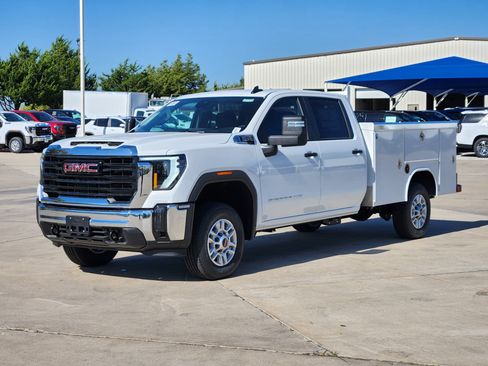 New 2025 GMC Sierra 2500 Pro w/ Convenience Package image 2