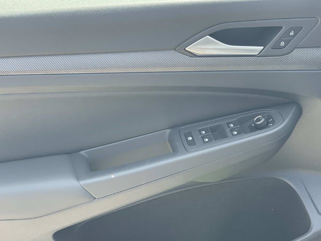 New 2026 Volkswagen GTI SE FWD image 19