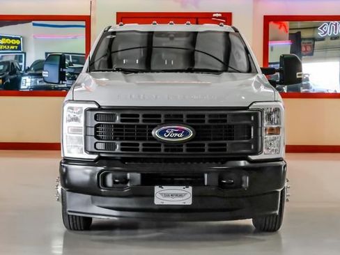 Used 2024 Ford F350 XL AWD/4WD image 9
