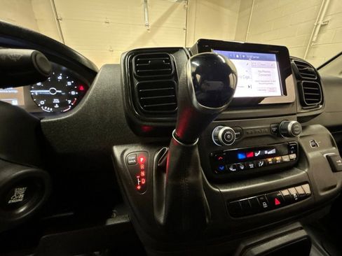 Used 2025 RAM ProMaster 2500 w/ Convenience Group FWD image 20