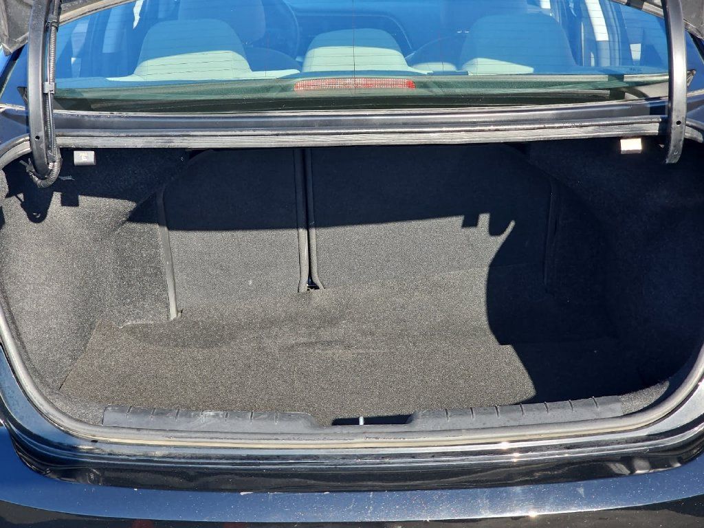 Used 2019 Hyundai Elantra SE FWD image 12