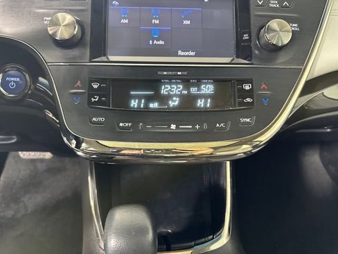 Used 2015 Toyota Avalon XLE Premium image 23