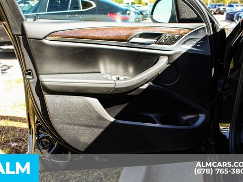 Used 2025 BMW X4 xDrive30i w/ Premium Essential Package image 39