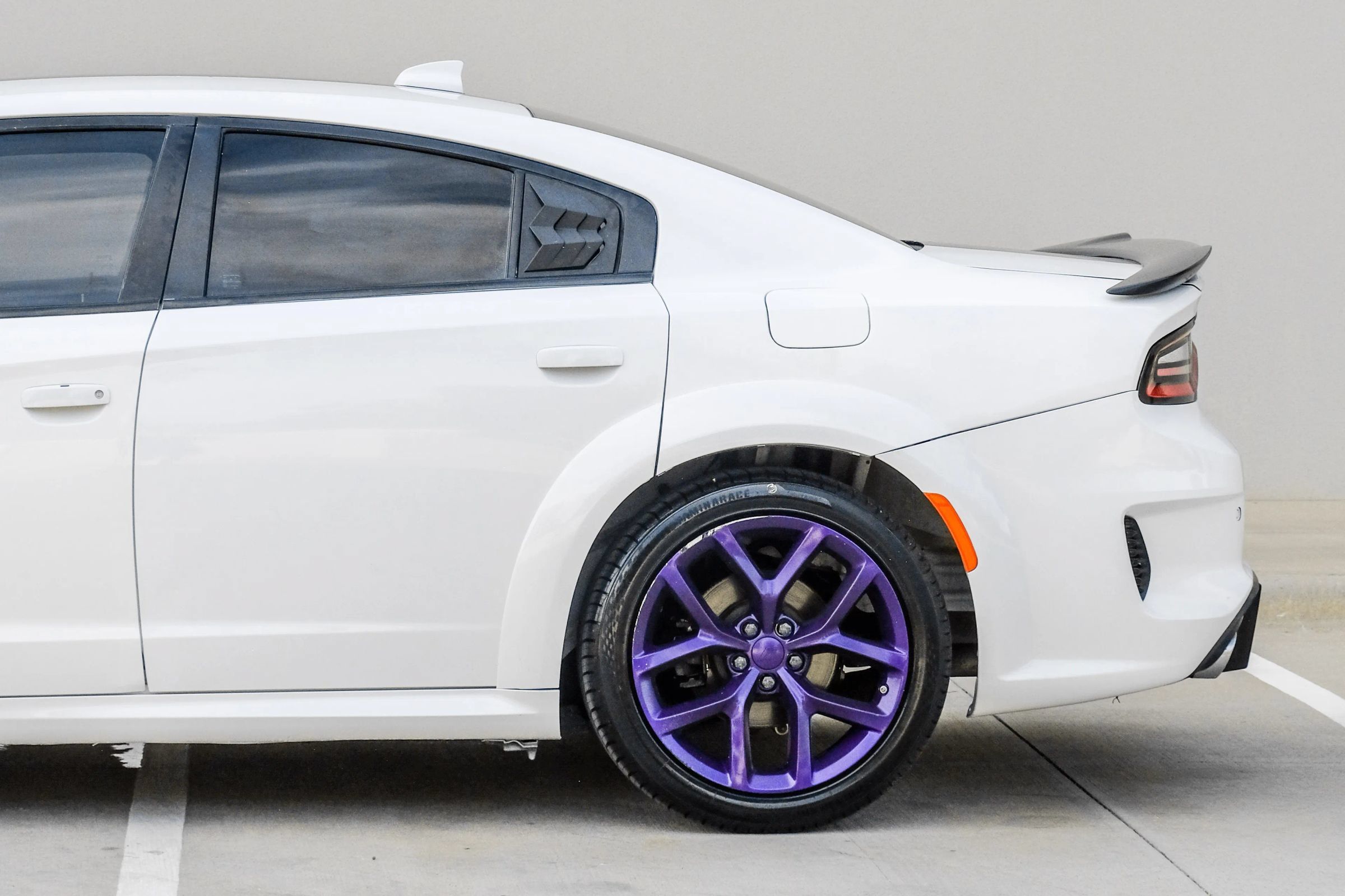 Used 2022 Dodge Charger R/T w/ Blacktop Package RWD image 12