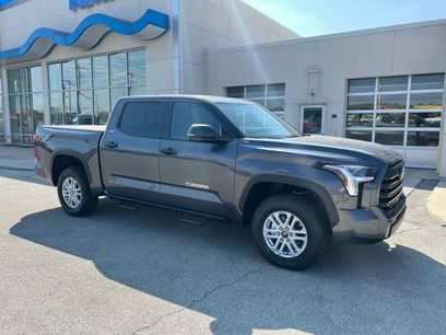 New 2026 Toyota Tundra SR5 w/ SR5 Convenience Package
