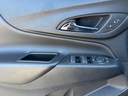 Certified 2022 Chevrolet Equinox LT image 10