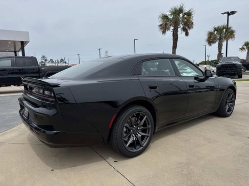 New 2026 Dodge Charger Scat Pack w/ Blacktop Package AWD/4WD image 7