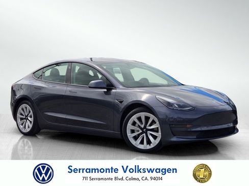 Used 2021 Tesla Model 3 Standard Range Plus RWD image 1