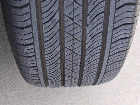 Used 2024 Buick Envision Preferred AWD/4WD image 12