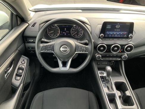 Used 2024 Nissan Sentra SV image 22