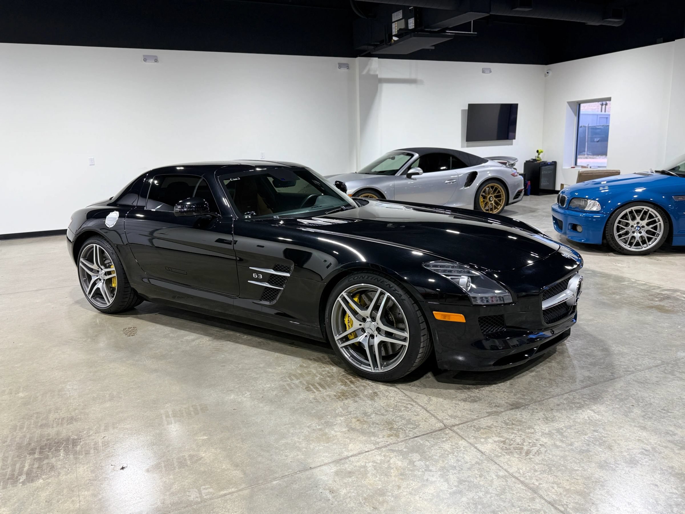 Used 2011 Mercedes-Benz SLS AMG Coupe image 6