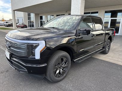New 2025 Ford F150 Lightning Lariat w/ Max Trailer Tow Package