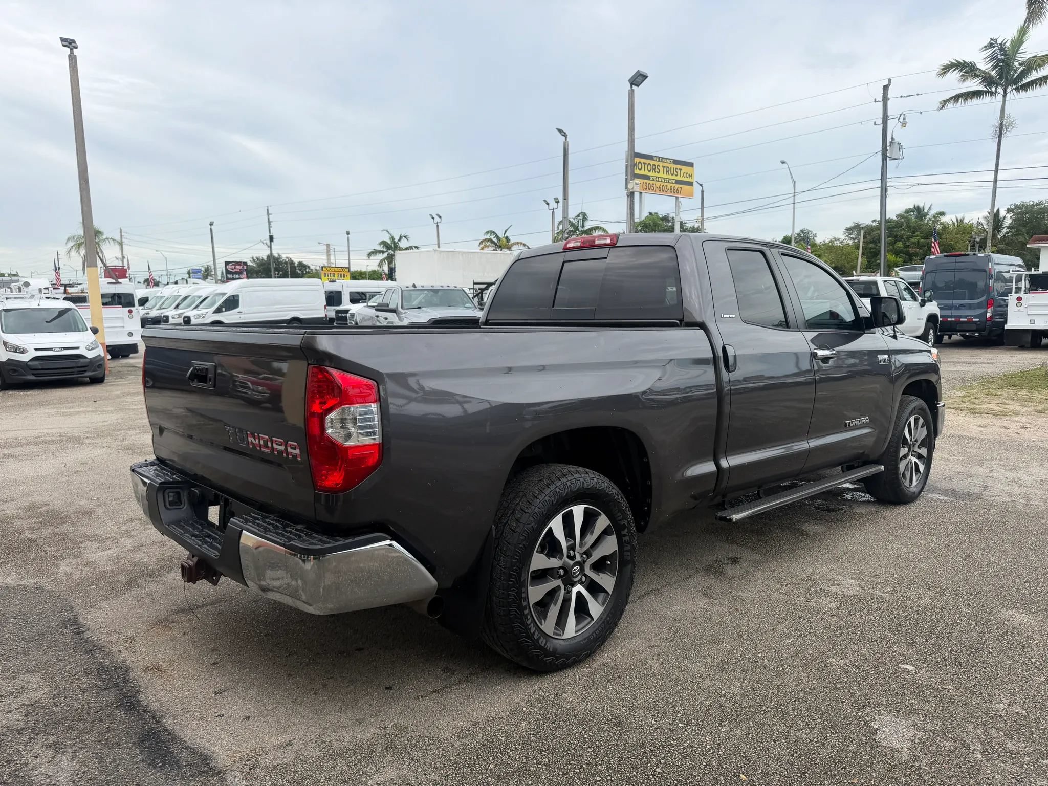 Used 2019 Toyota Tundra Limited RWD image 6