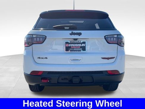 Used 2022 Jeep Compass Trailhawk w/ Sun and Sound Group AWD/4WD image 4