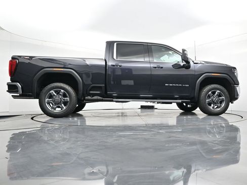 New 2026 GMC Sierra 3500 SLE w/ SLE Value Package image 33