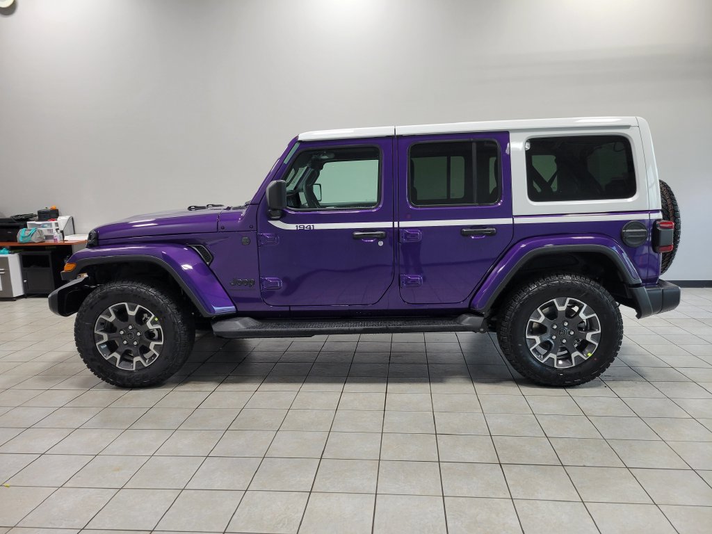 New 2026 Jeep Wrangler Unlimited Sahara w/ Whitecap Package AWD/4WD image 5