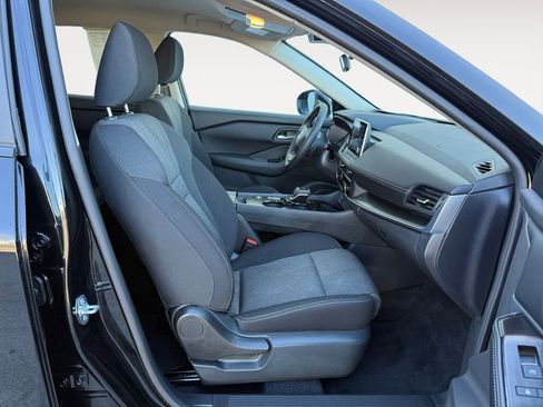 Used 2026 Nissan Rogue SV image 15