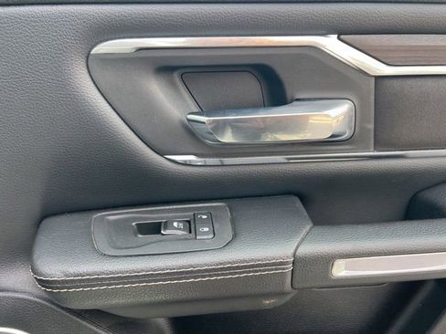 Used 2025 RAM 1500 Laramie image 40